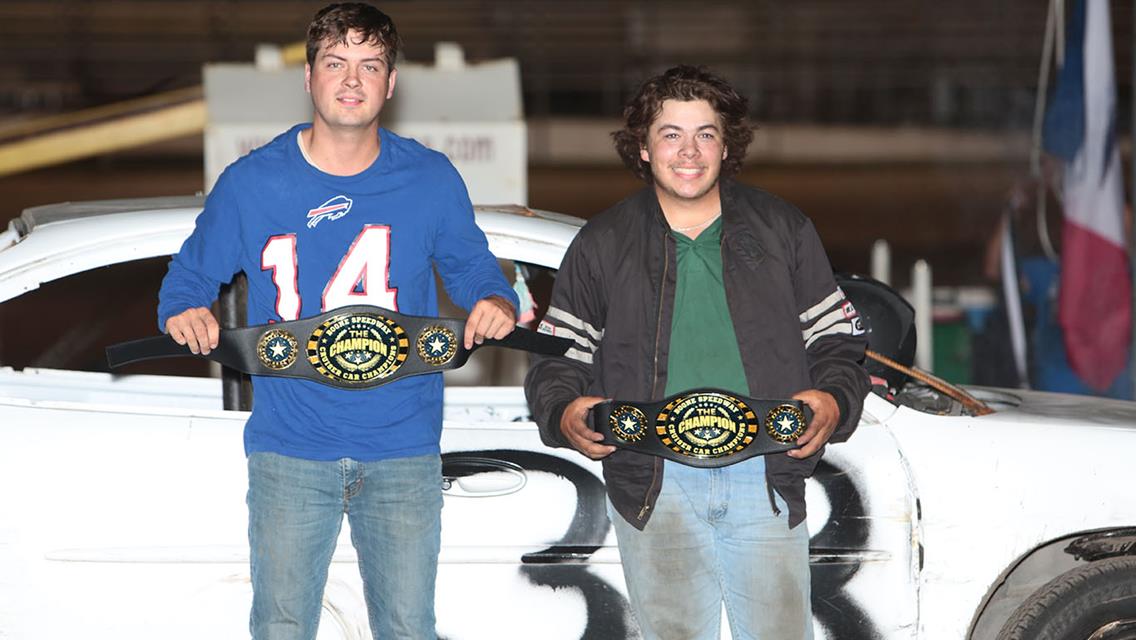 Gustin back in Victory Lane