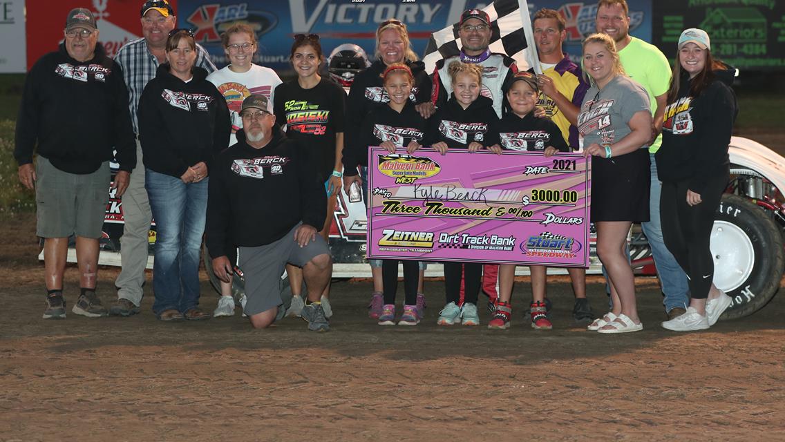Kyle Berck Wins SLMR at SIS
