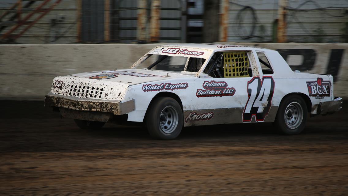 Lady Luck Helps Phillips Find USMTS Win at Rapid Speedway