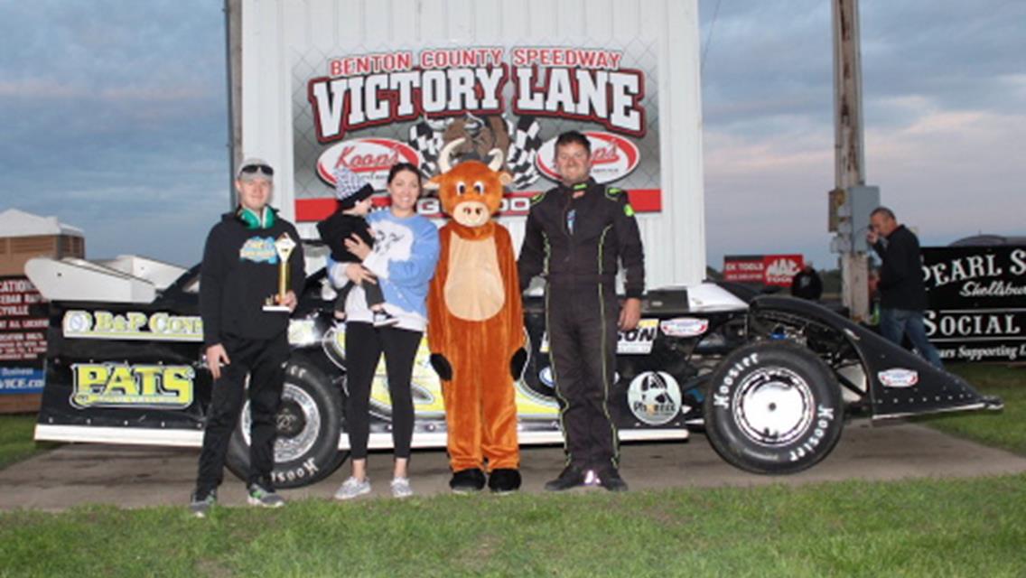 Emerson escapes, Cordes stays hot at the Bullring