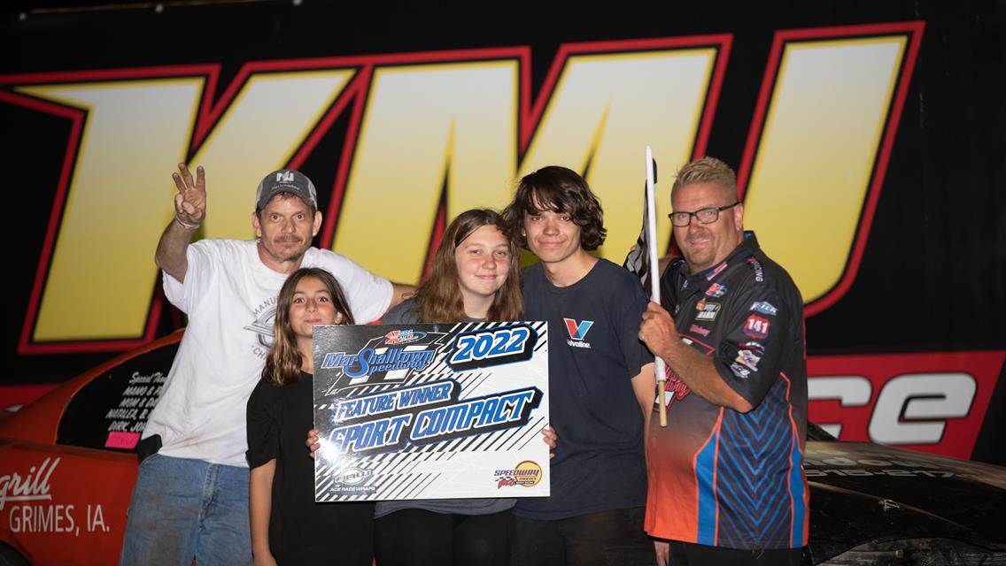Two Exciting Finishes as Murty Scores Modified Win, Jaennette takes Stock Car Checkers