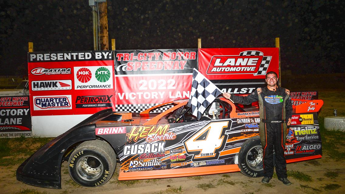Jones Continues Winning Streak at Tri-City Motor Speedway