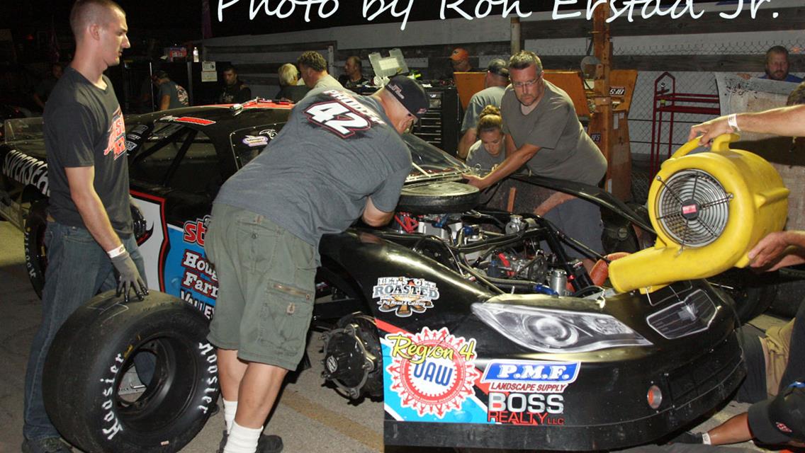 Majeski Scores Convincing Win in Slinger Nationals