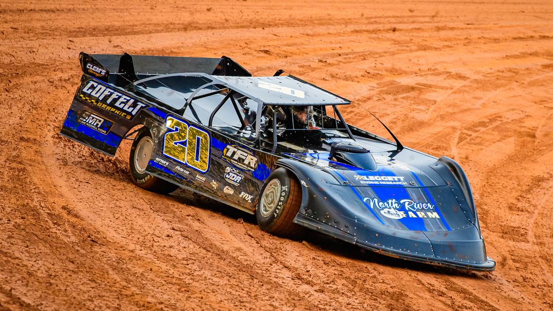 Feathers 7th Sunday in Sagi Tribute After Tough Saturday at Winchester