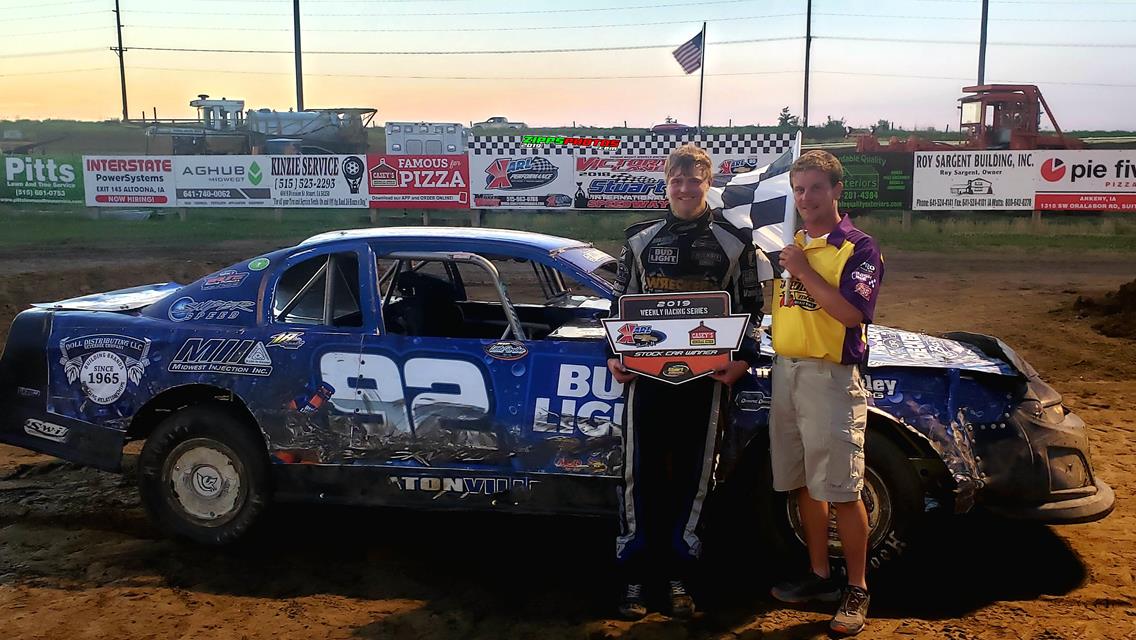 Marriott Tames Stout Modified Field