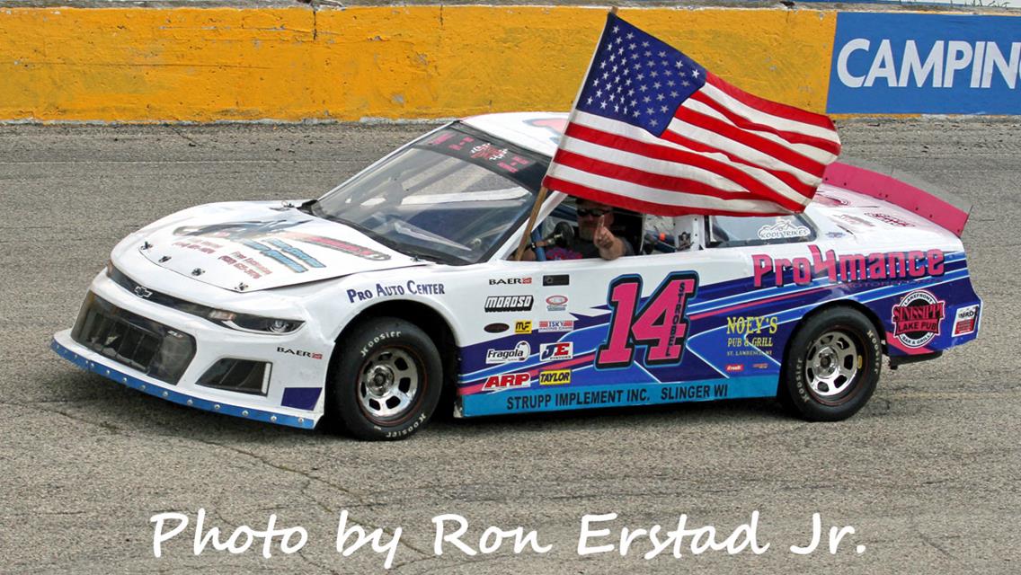 Inaugural Wisconsin Invitational Bracket Races and Small Car Enduro close out Slinger Speedway’s 2021 Racing Season in Thrilling Style
