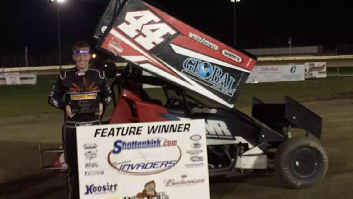 Chris Martin Dominates Sprint Invaders Opener at 34 Raceway!