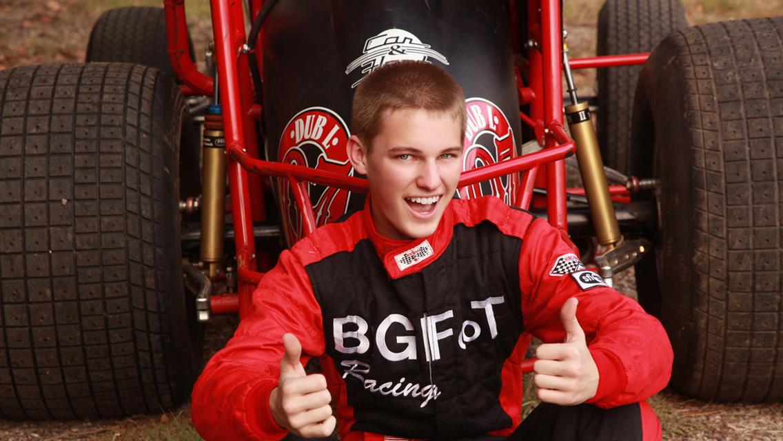 Michael Earns &quot;Hard Charger&quot; Award in Final &quot;A&quot; Feature of the Season