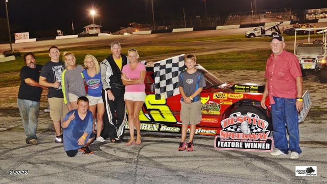 Thompson takes Desoto Bomber feature