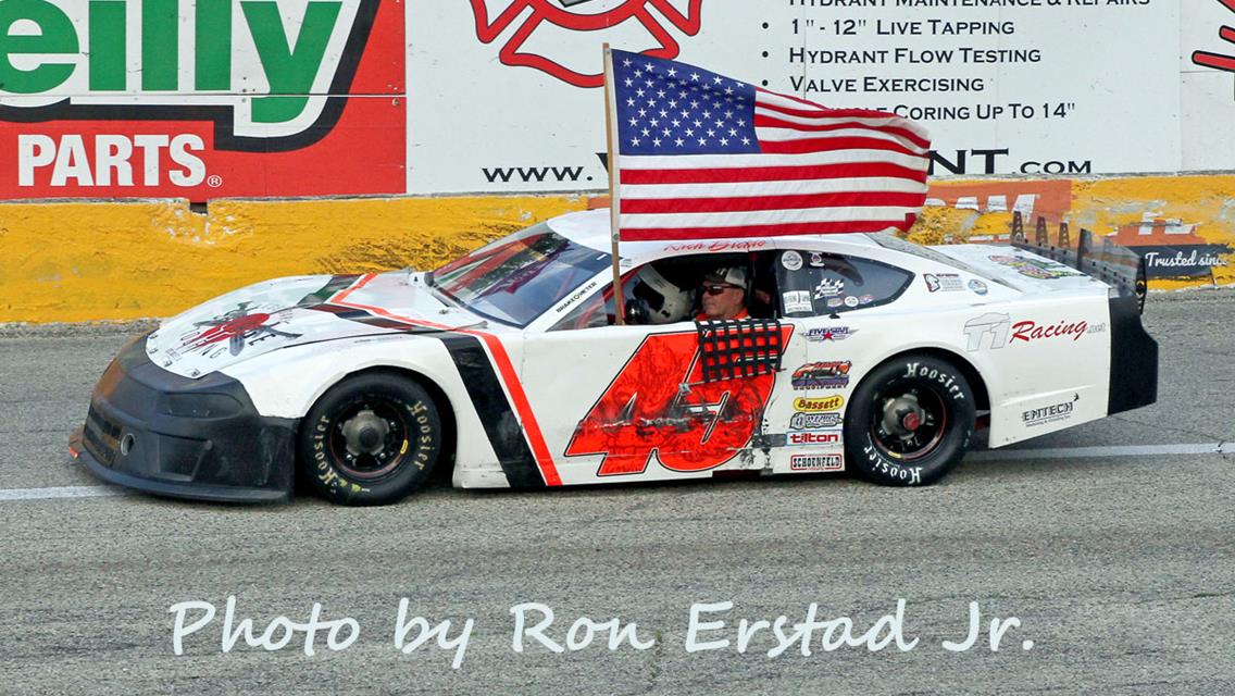 RJ Braun Tops Destefano for first Super Late Model Feature Win at Slinger