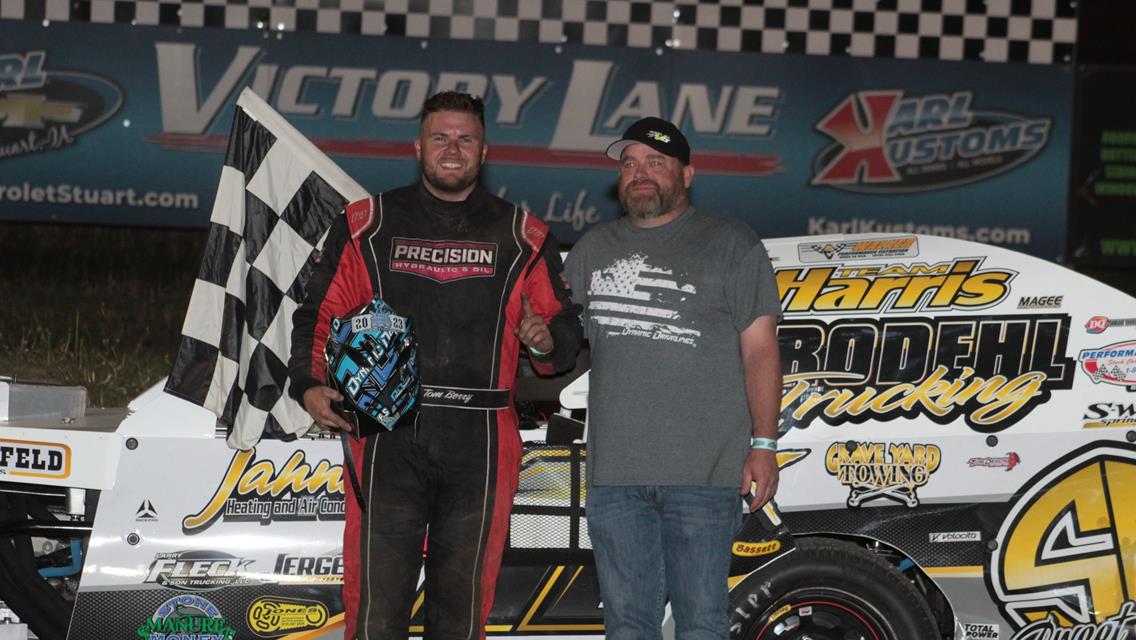 Murty On Top to Start Season 62 at SIS