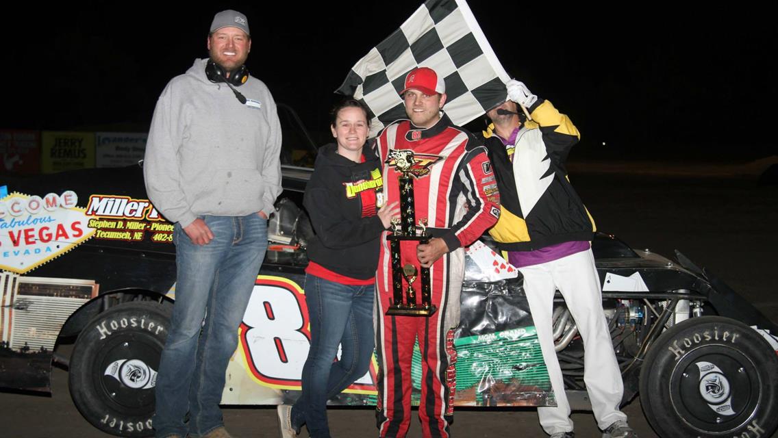 Densberger Wins Opening Modified Event - North Platte Star Telegram