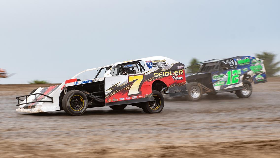 SEIDLER RUNS DOWN ARNESON FOR FEATURE WIN