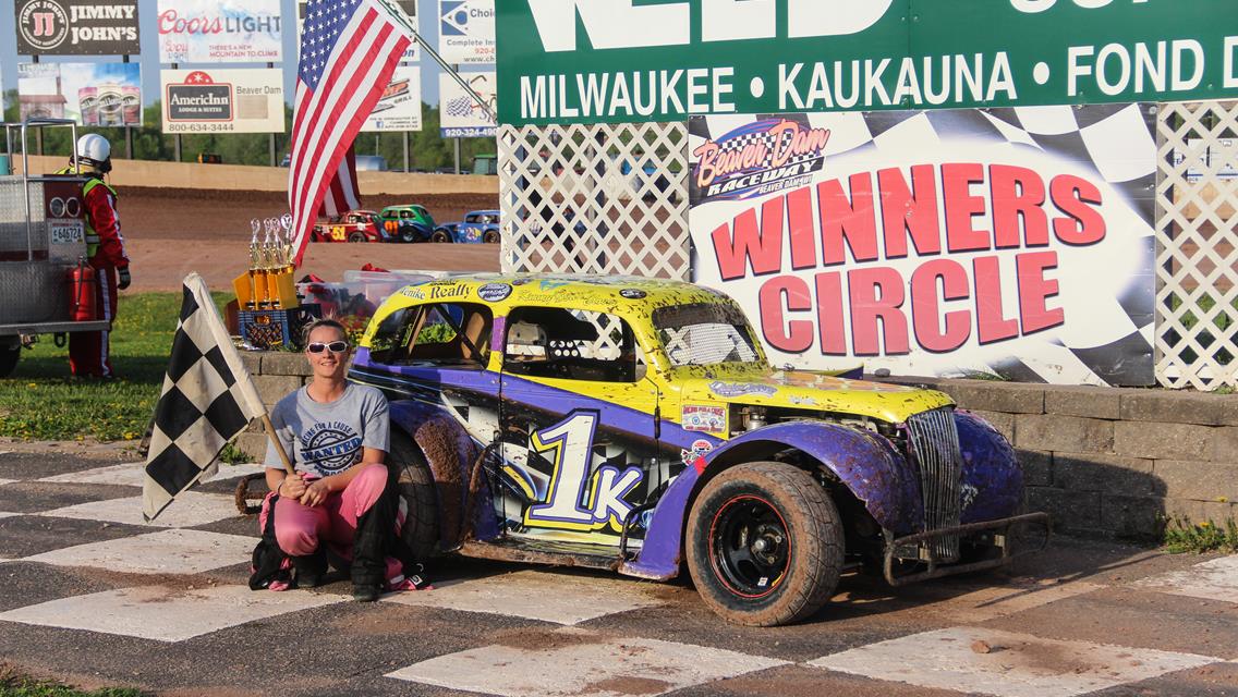 Mech and Apfelbeck Battle to the Line in Thrilling Finish!