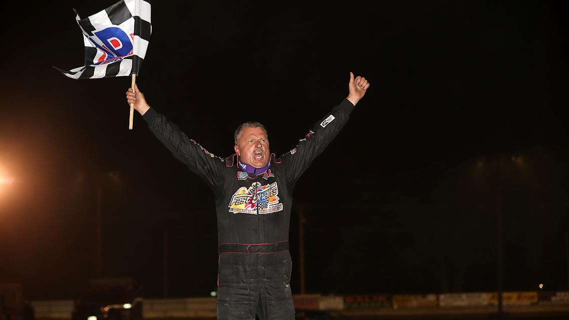 Aikey avenges DNF with Hoker Late Model triumph at Cresco
