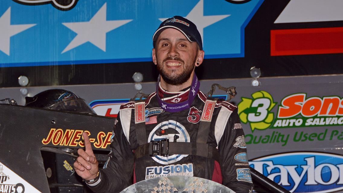 Taylor Triumphs in Badger Season Opener