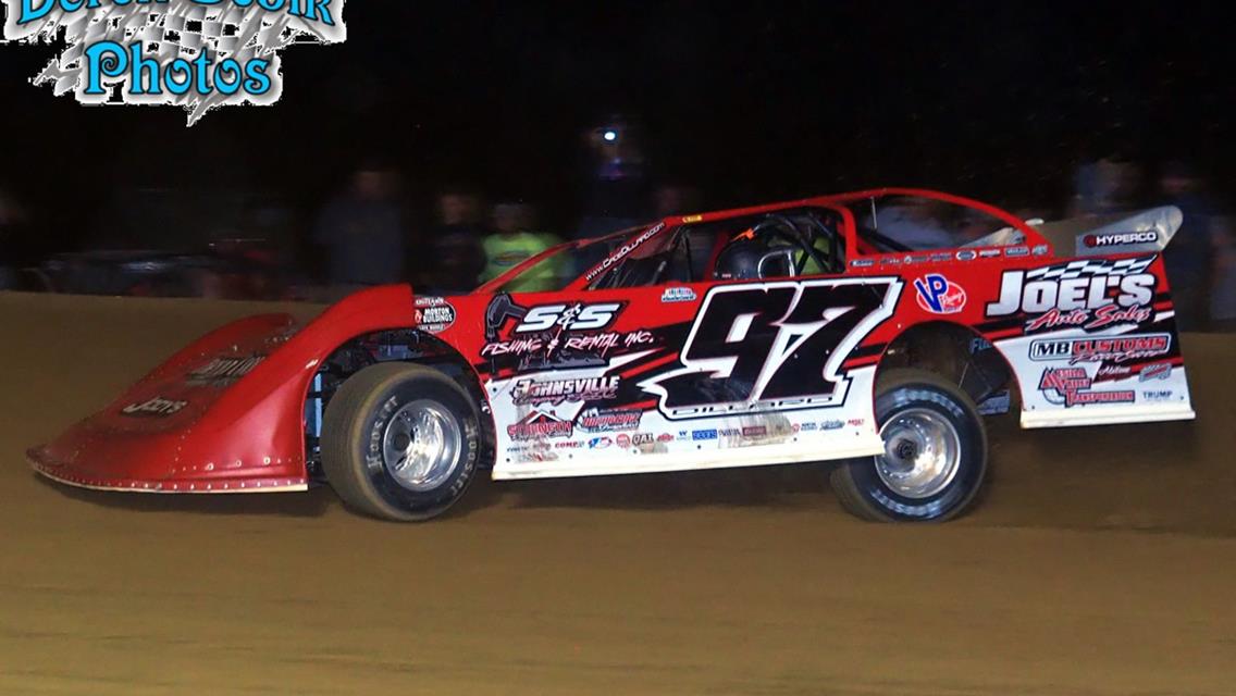 Cade Dillard attends World of Outlaws doubleheader at Thunder Mountain