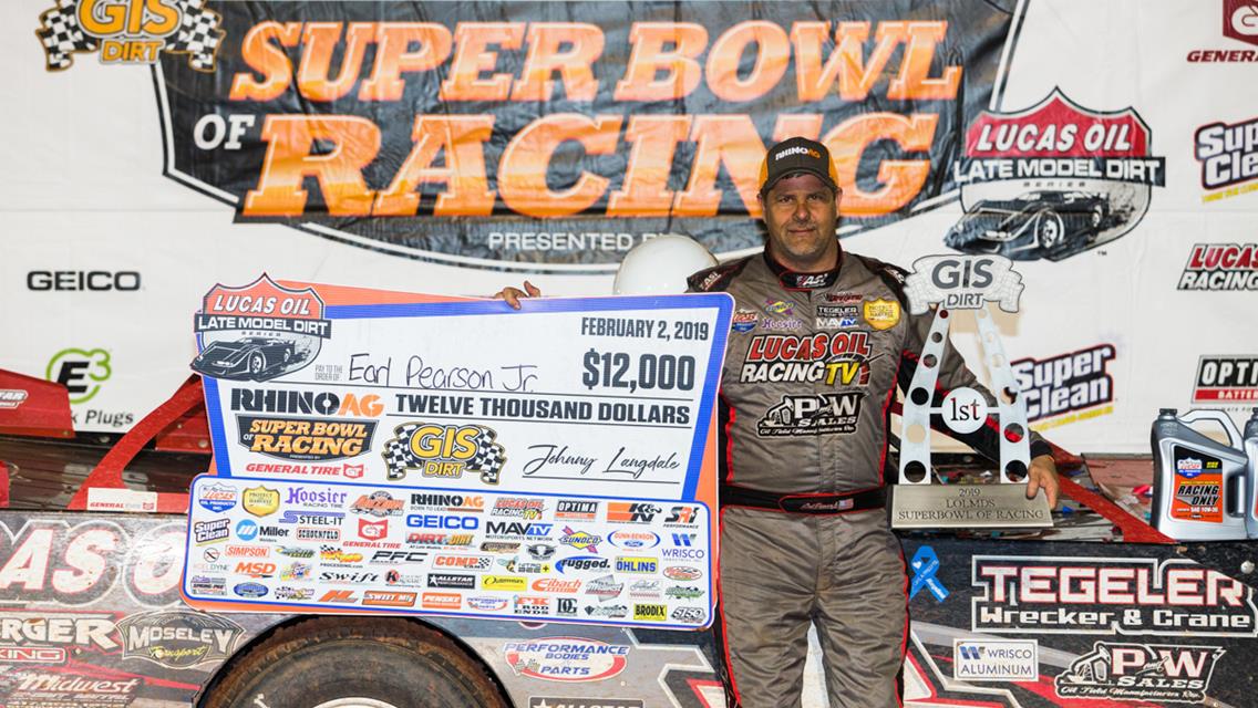 Pearson Stars in Front of Hometown Crowd