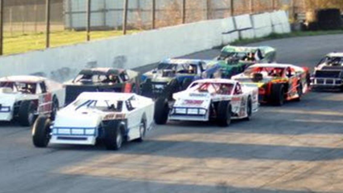 Sandusky Speedway Sunday Show - Modifieds $1,000.00 to win!!!