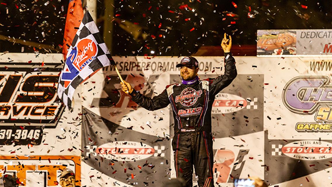 Overton Outruns Outlaws at Cherokee for Fifth Consecutive Win