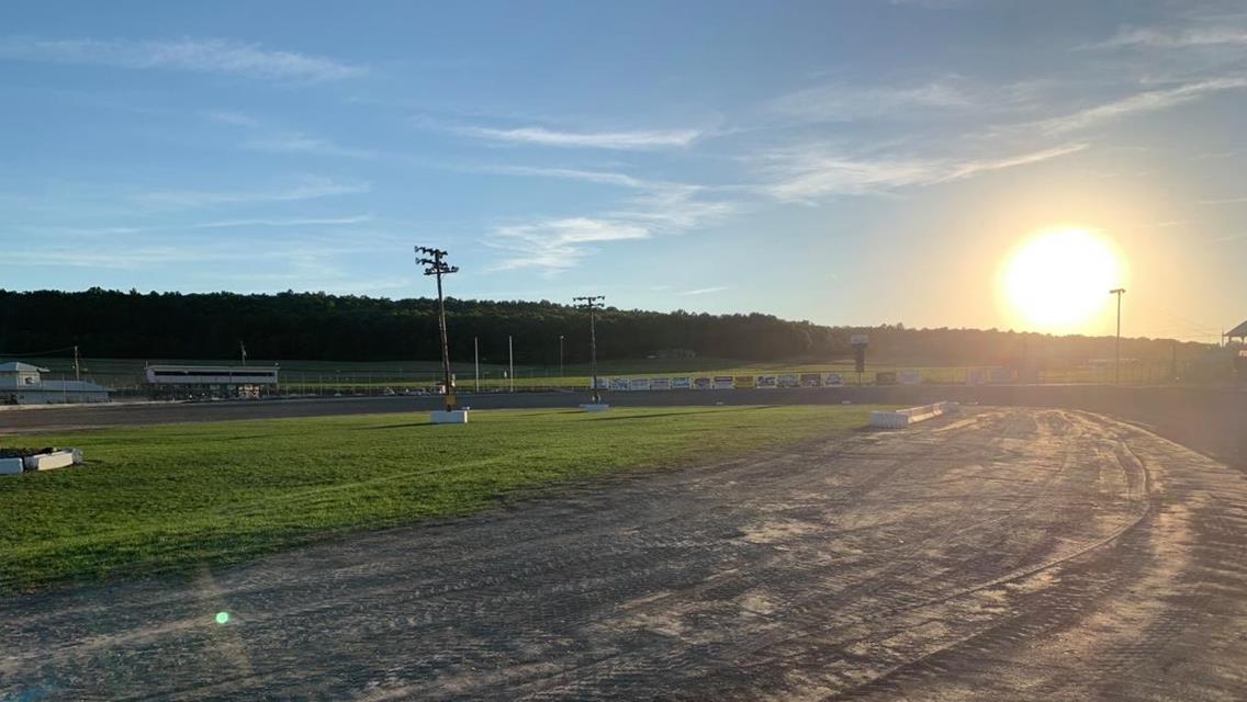 Showdown in Dundee: Short Track Super Series Modifieds Invade Outlaw Speedway May 18