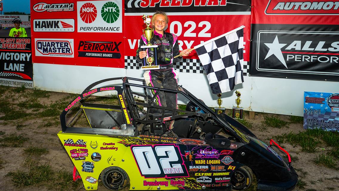 Jones Continues Winning Streak at Tri-City Motor Speedway