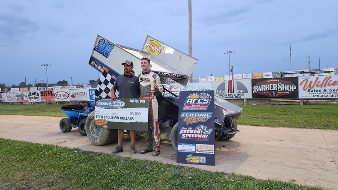 Kalib Henry gets thrilling last corner 410 win at Fremont