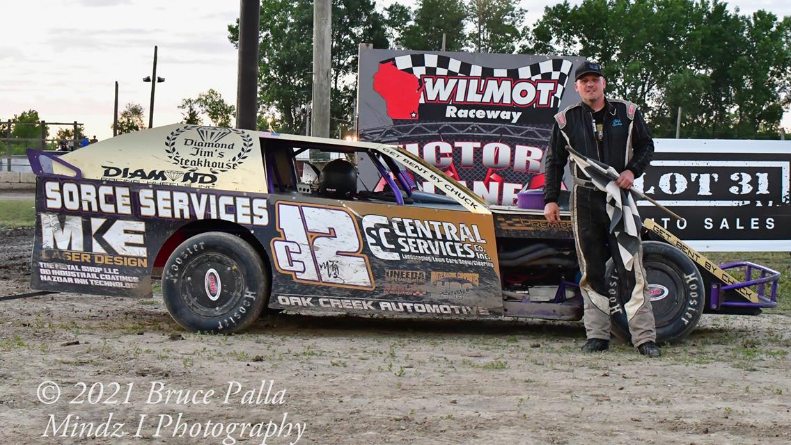 Carlson Wins Seven in a Row