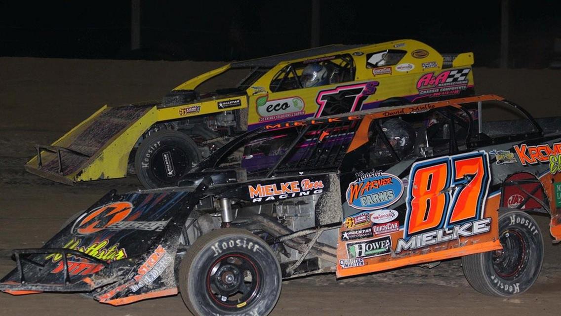 Michigan Dirt Cup Modifieds to Invade This Friday