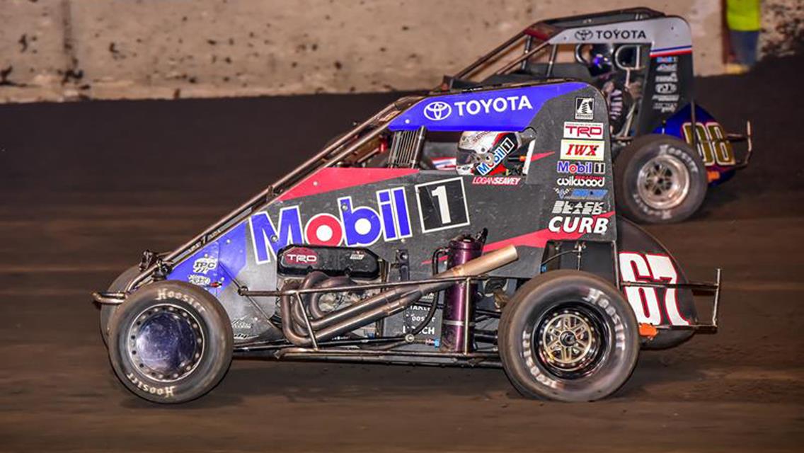Seavey flies POWRi checkers at Macon
