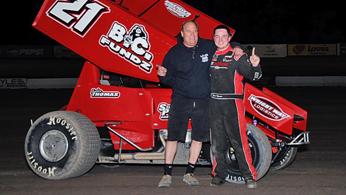 Tyler Thomas Takes 305 Shootout Prelim on the Last Lap!