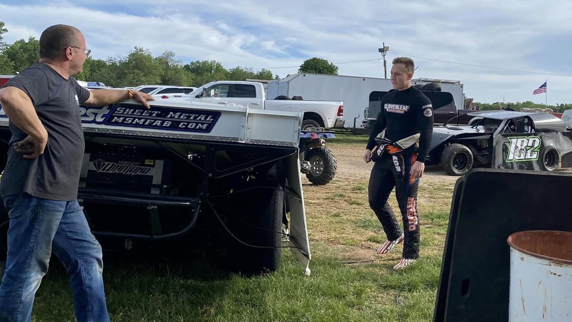 Springfield Raceway (Springfield, MO) – Cash Money Super Dirt Series – Flyin&#39; Farmer 55 – May 11th, 2024.