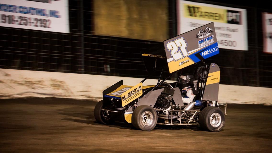 Hendricks Battles to Score Top-10 Finish at Red Dirt Raceway