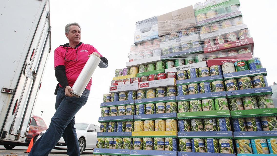 WSOY Food Drive