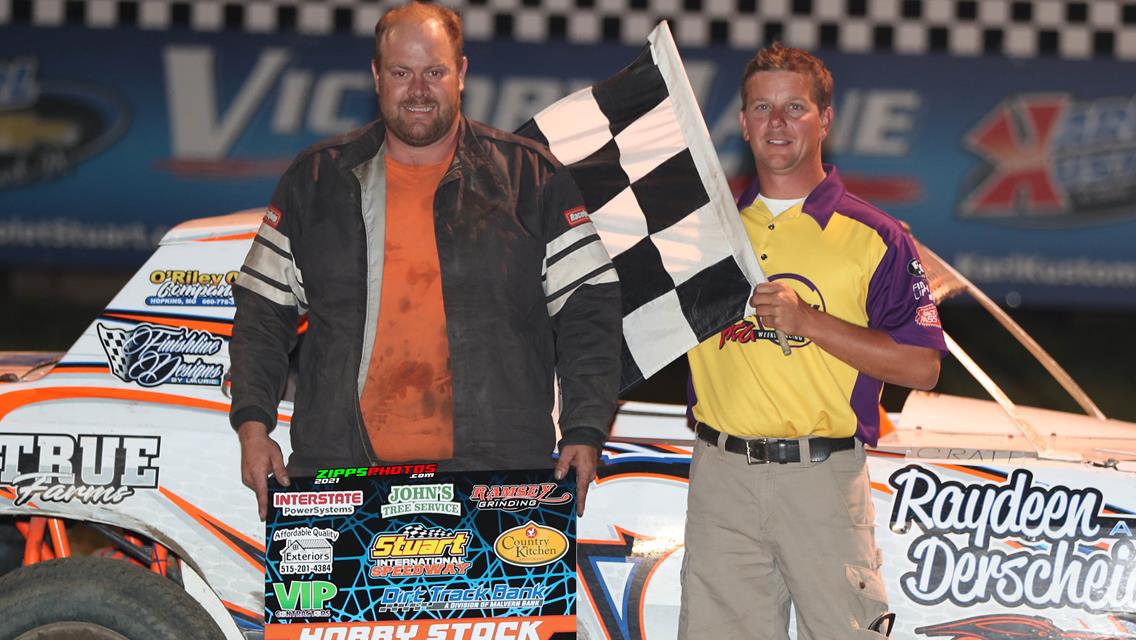 Kyle Berck Wins SLMR at SIS