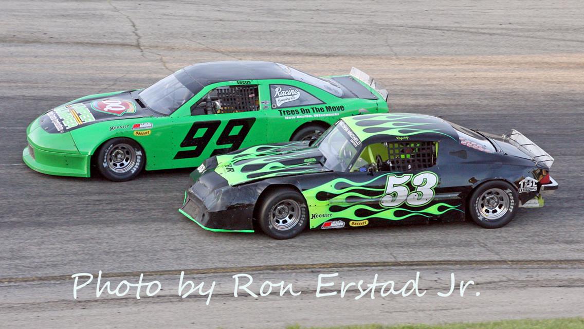 Schley tops the 50-Lap Slinger Late Model Feature on Vintage Night