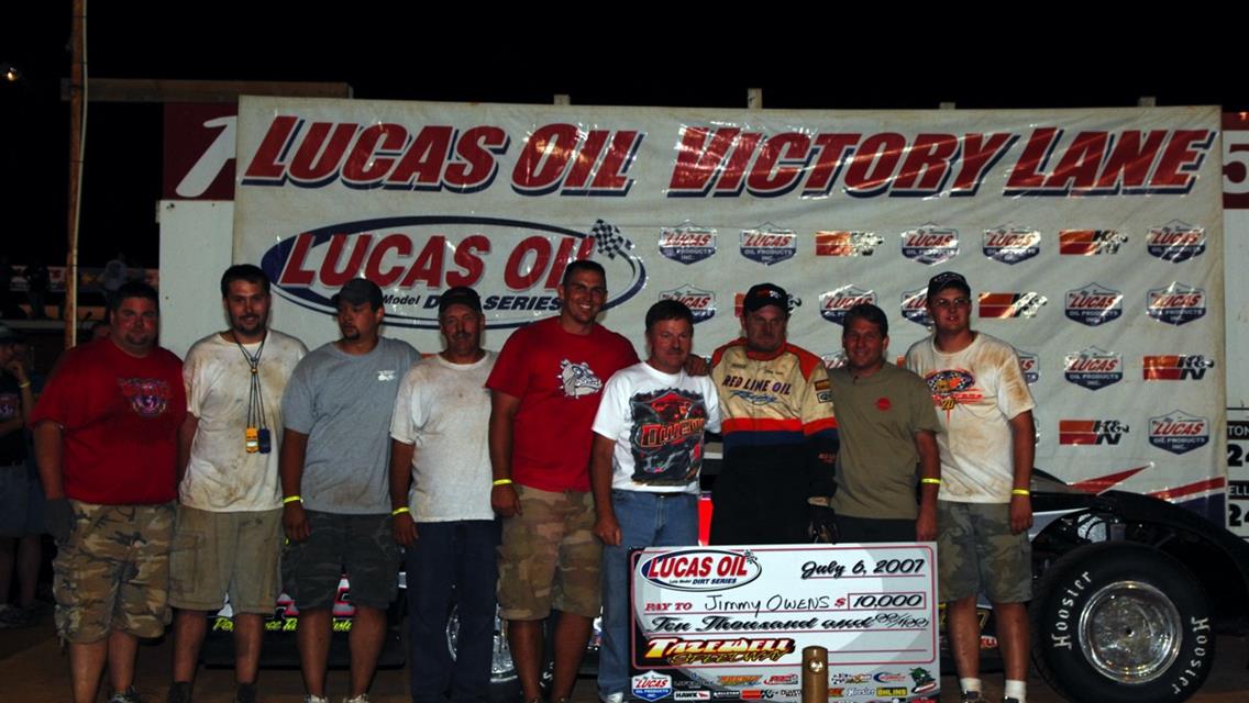 Jimmy Owens Holds Off Scott James to Win Tazewell