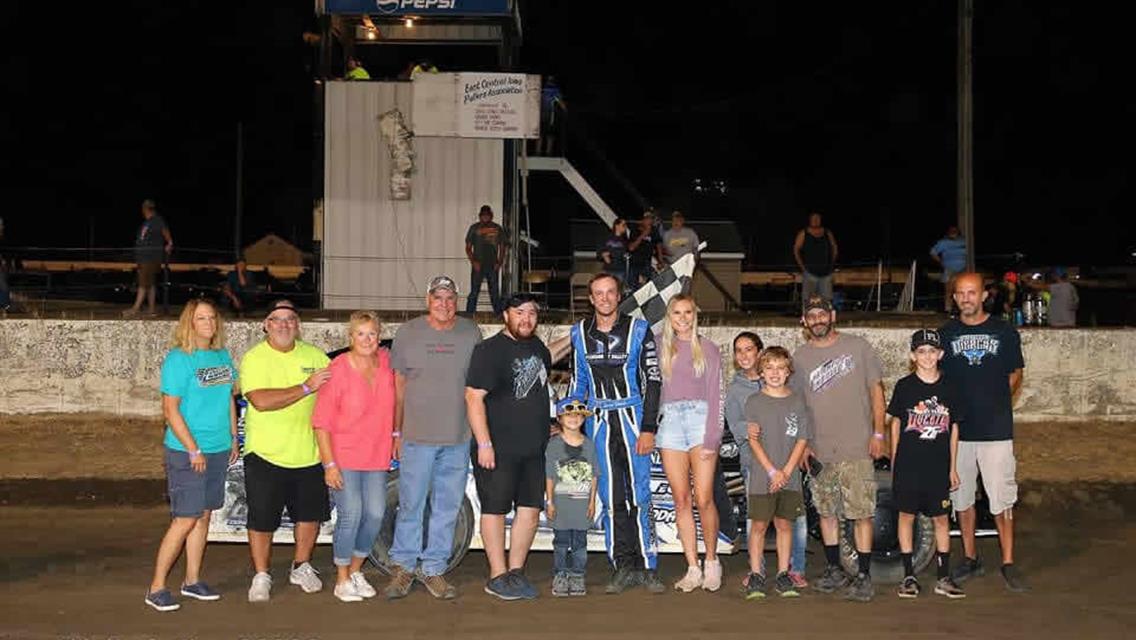 Diercks finds Victory Lane in Davenport&#39;s season finale