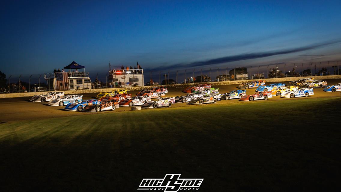 Bobby Pierce Wins $50,000 Pay Day After Besting His Competition in a Caution-Free 50 Lap Feature Wednesday Night!