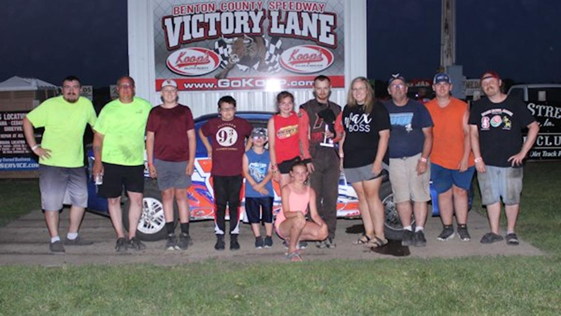 Olson drives borrowed car to victory at Benton County Speedway