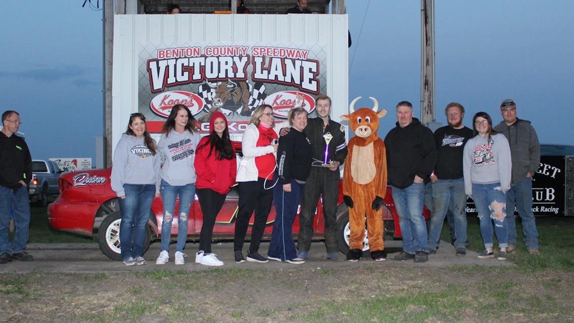 Carter, Reynolds thrill in opening night wins at the Bullring