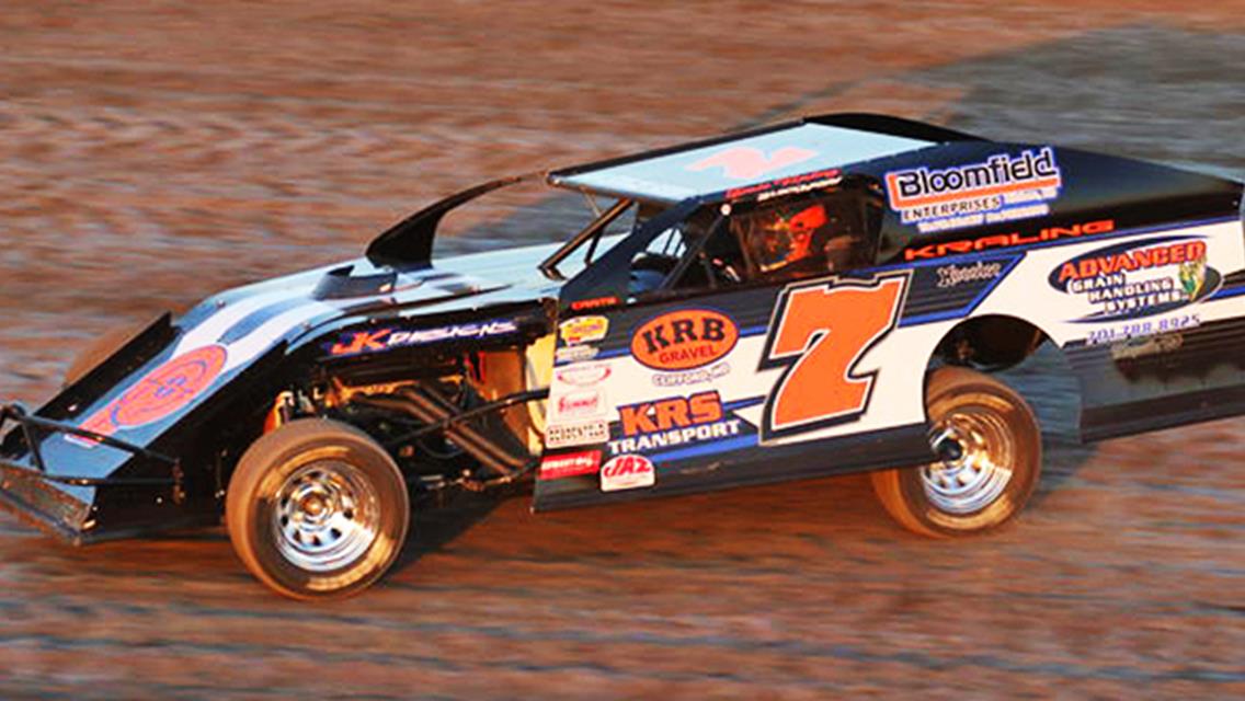 Kraling picks up win at Red River Valley Speedway