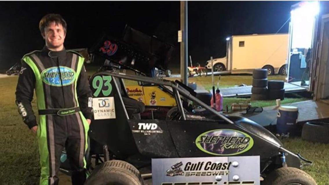 600&#39;s Feature sends the crowd to their. feet Sheperd, Elkins, Kreuger Victorious