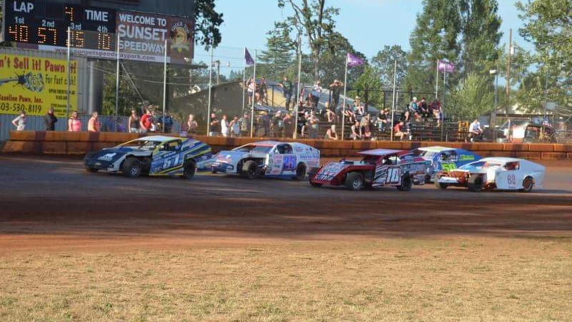 Sunset Speedway Park Returns For Budweiser Modified Mayhem 100