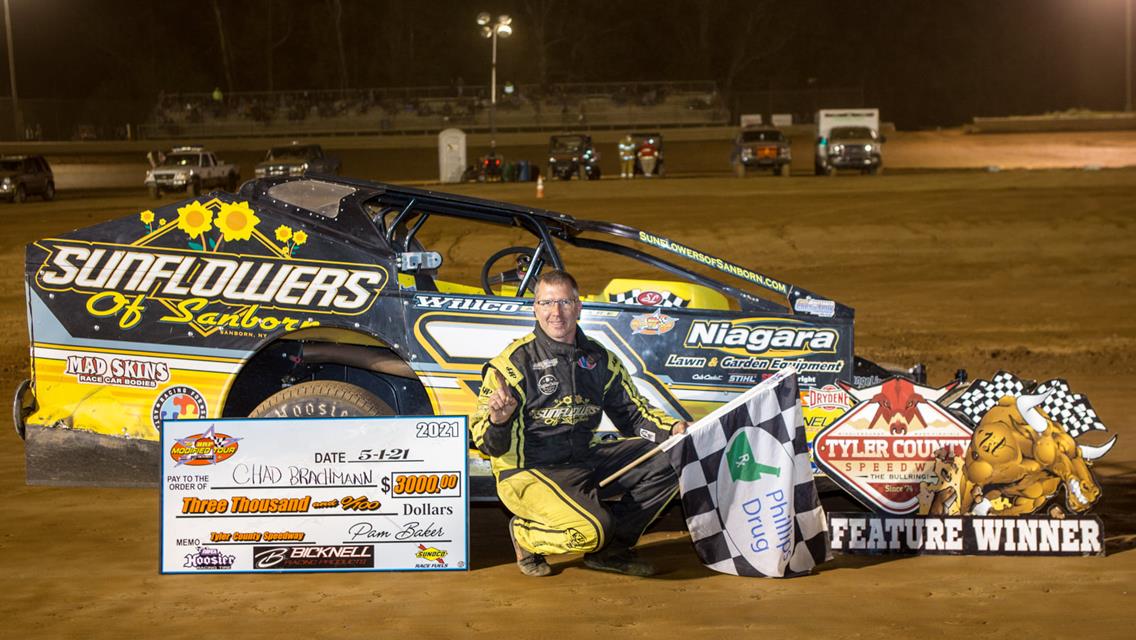 Chad Brachmann, 'Fast Freddy' Carpenter and Kyle Thomas Star at America's Baddest Bullring