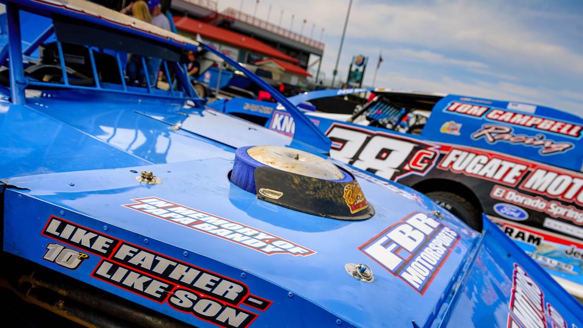 Lucas Oil Speedway Spotlight: Father-son duo Jason, Dayton Pursley share pride in each other&#39;s accomplishments