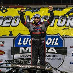 Gustin slides past Moyer to take Night One triumph in MLRA Fall Nationals at Lucas Oil Speedway