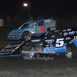 Shute returns to Victory Lane, May takes Corn Belt Clash win