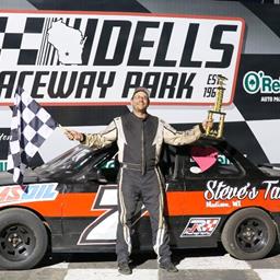 Bredeson Captures O&#39;Reilly Auto Parts Night Bandits