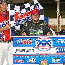 Johnny Scott scampers to Devils Lake USMTS domination